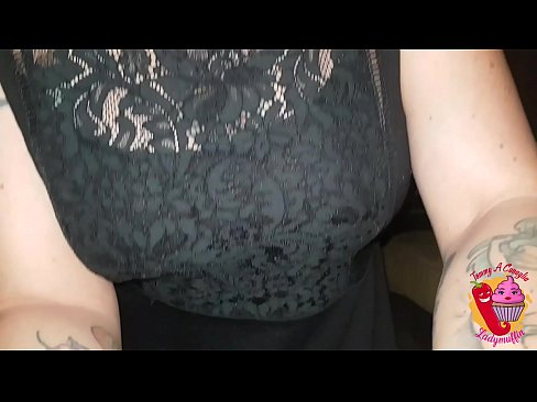 ❤️ Njerka e përdalë i jep atij një blowjob dhe spanjisht ❌ Video e ndyrë  tek ne ☑